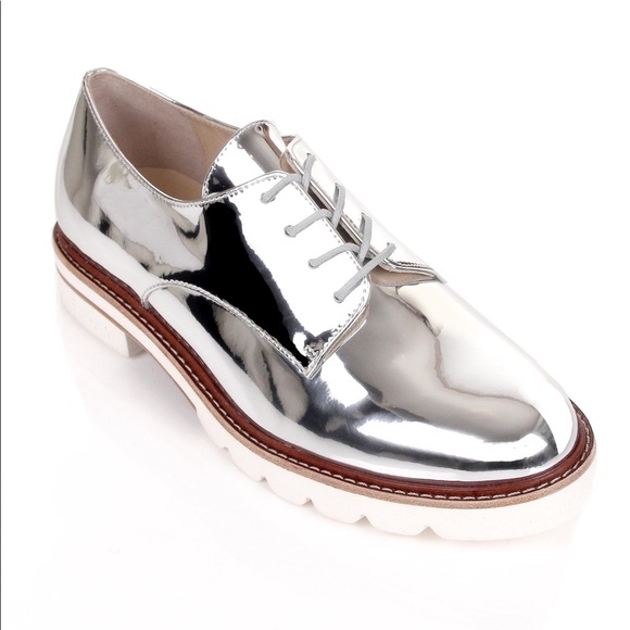 STUART WEITZMAN GLASS METRO METALLIC SILVER MIRROR BROGUES OXFORDS $645 - Picture 9 of 11